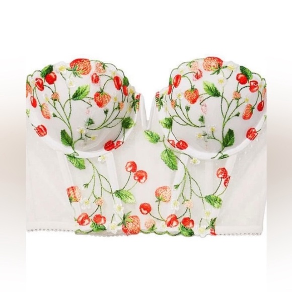 Victoria's Secret Intimates & Sleepwear New Victorias Secret